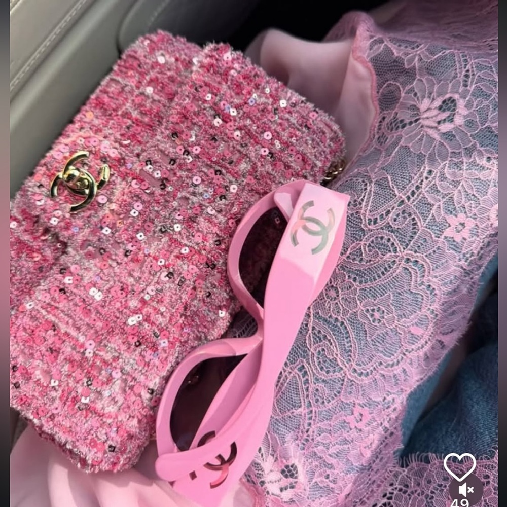 Chanel Oval sunglasses. - Picture 3 of 12